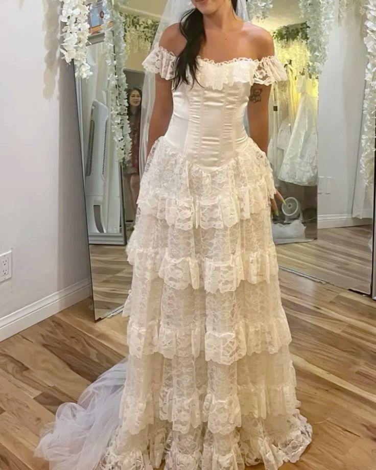 Wedding Dress Off The Shoulder A Line Lace Long Layered Formal Dresses fg7127