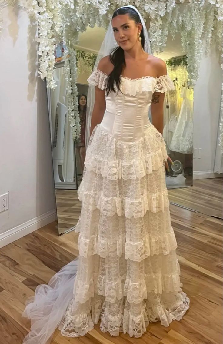 Wedding Dress Off The Shoulder A Line Lace Long Layered Formal Dresses fg7127