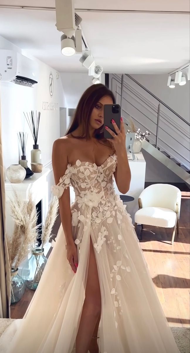 Vintage Lace Wedding Dress Off-Shoulder Appliques Bridal Dress fg7443