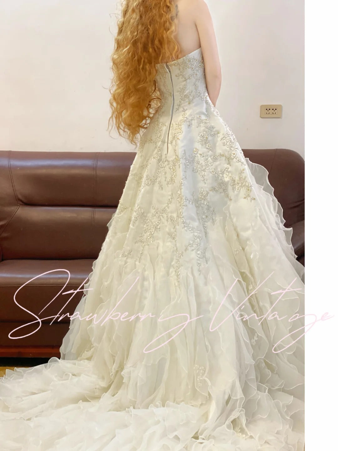 A Line Strapless Elegant Wedding Dress Long Bridal Gown fg7594