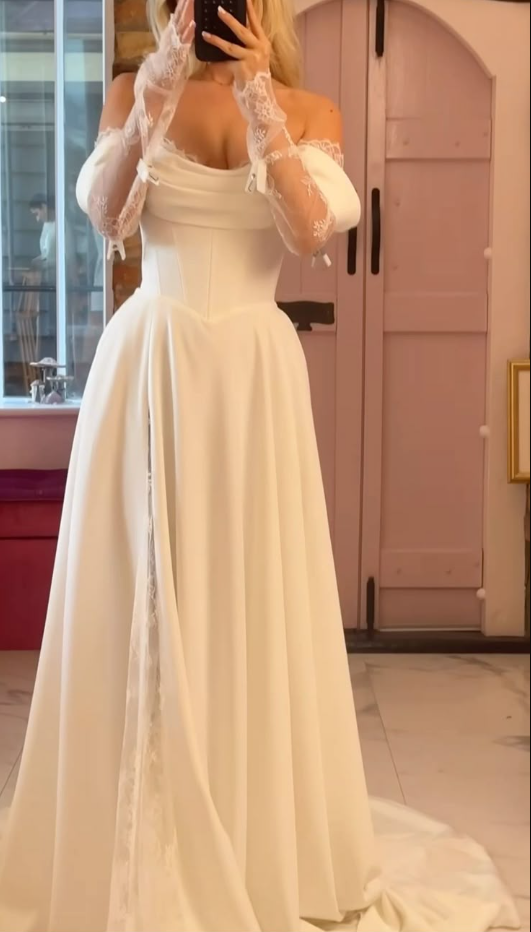Off Shoulder Long Lace Long Sleeves Wedding Dress Bridal Gown fg7492