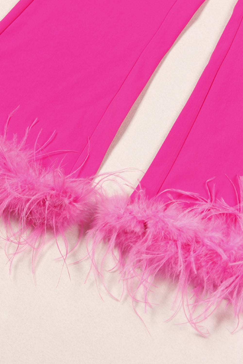 Fuchsia 2-Piece Peak Lapel Women Prom Suits with Feather
