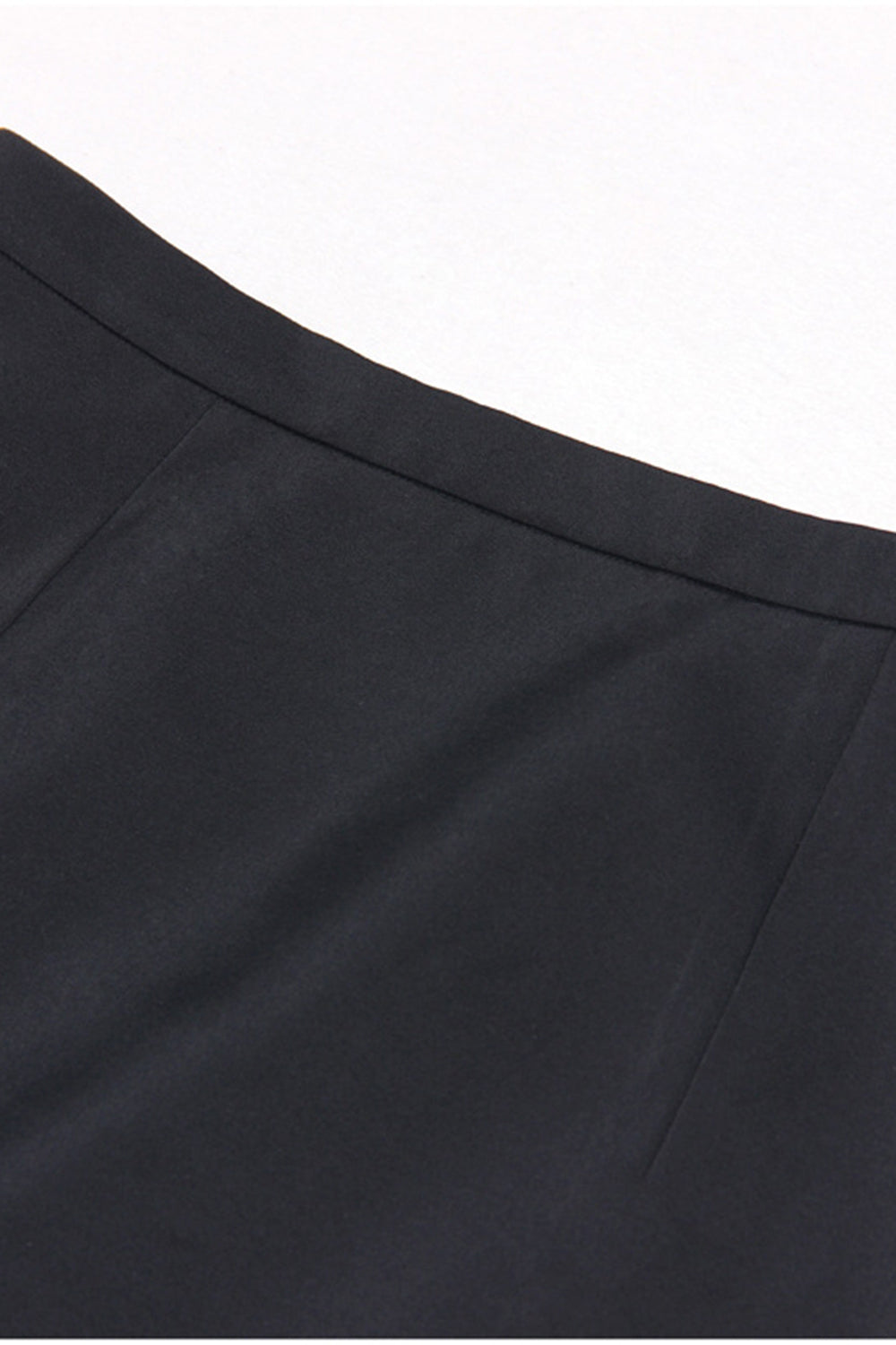 Black 2-Piece Peak Lapel Short Women Prom Suits with Feather