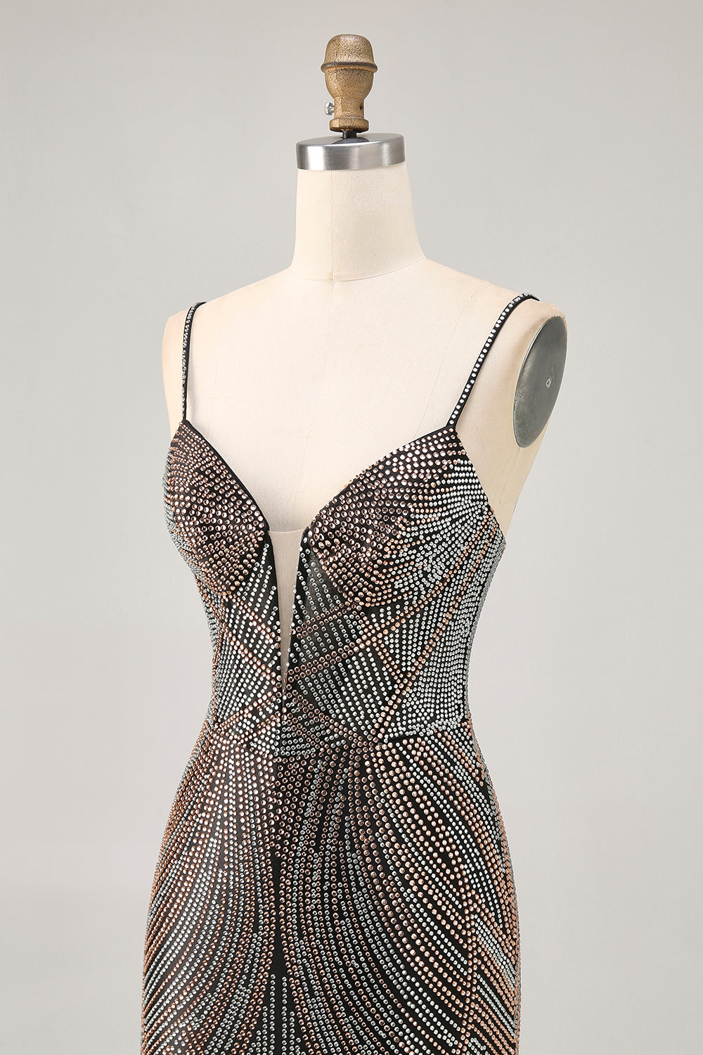 Sparkly Burgundy Bodycon Spaghetti Straps Short Homecoming Dress with Beading