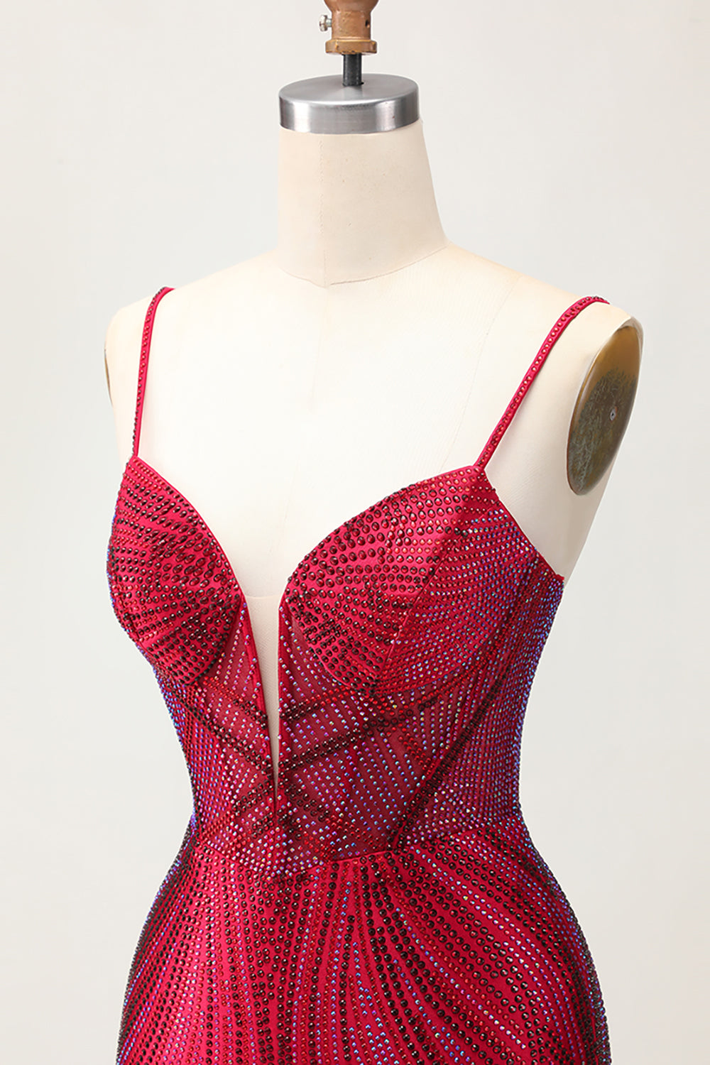 Sparkly Burgundy Bodycon Spaghetti Straps Short Homecoming Dress with Beading