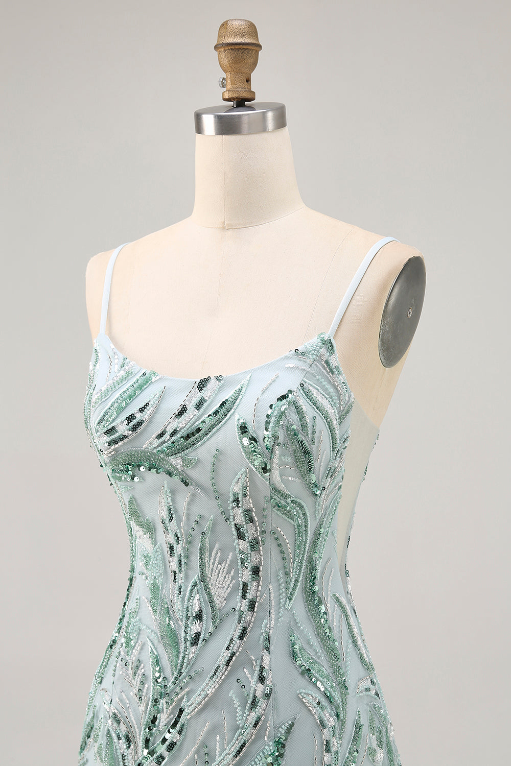 Green Bodycon Spaghetti Straps Beaded Homecoming Dress with Sequins