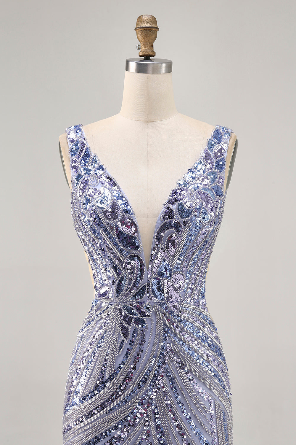 Sparkly Lilac V-Neck Sequins Bodycon Homecoming Dress