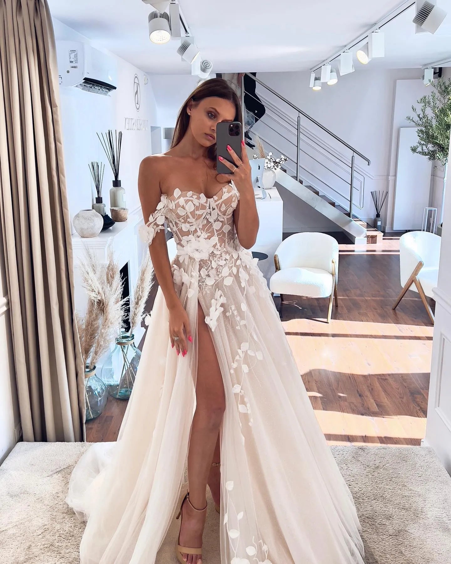Vintage Lace Wedding Dress Off-Shoulder Appliques Bridal Dress fg7443