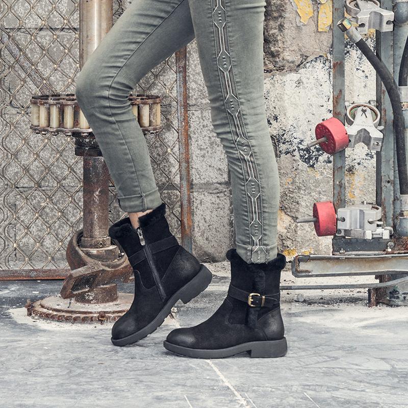 Womens Retro Nubuck Leather Short Boots for Winter Side Zipper Buckles Fur Boots Black/Coffee