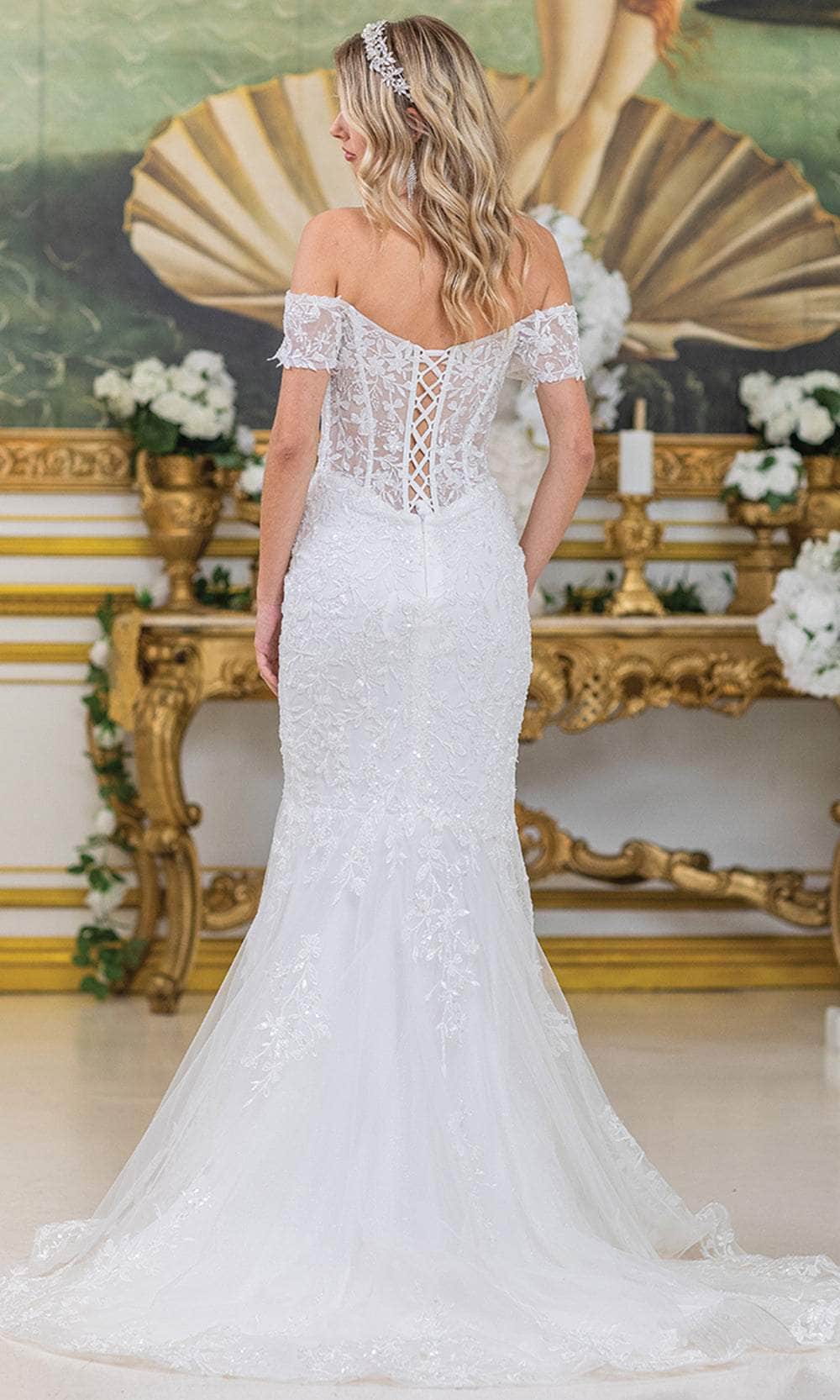 Dancing Queen Bridal 0304 - Sweetheart Mermaid Gown with Lace Applique