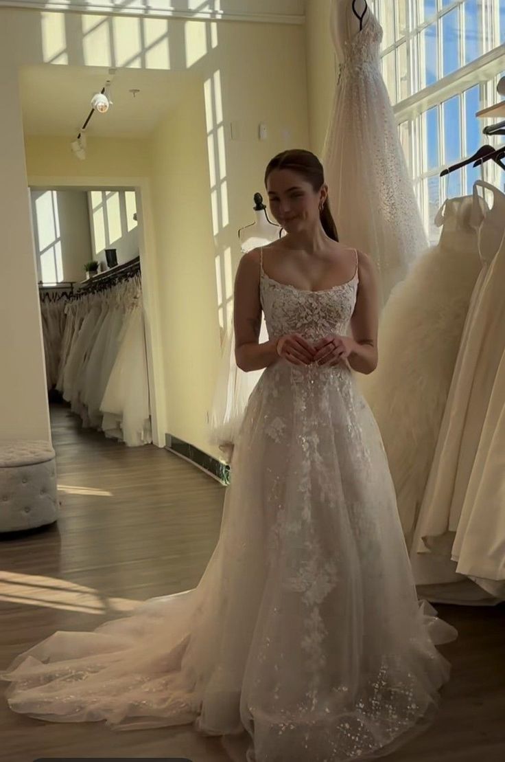 Elegant A Line Sparkly Appliques Long Wedding Dress Princess Evening Dress fg6859
