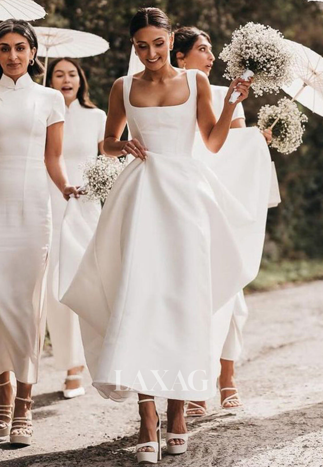 A-Line Square-Neck Straps Off-Shoulder Bride Gowns Sleeveless Pleated Satin Floor-Length Wedding Dress